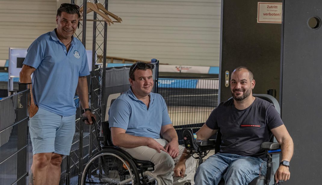 Kartfahren als Rollstuhlfahrer: Michis erstes Mal im E-Kart